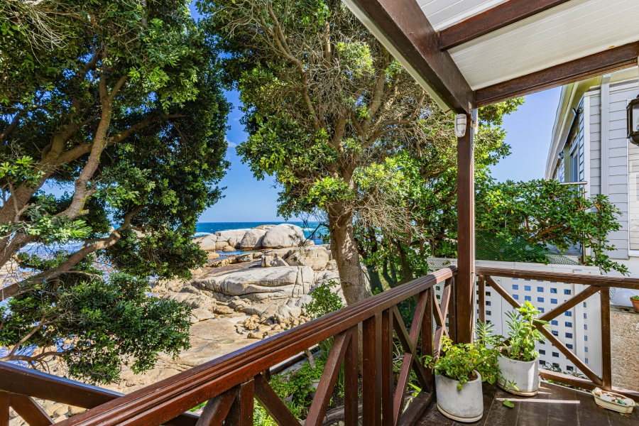 3 Bedroom Property for Sale in Camps Bay Western Cape
